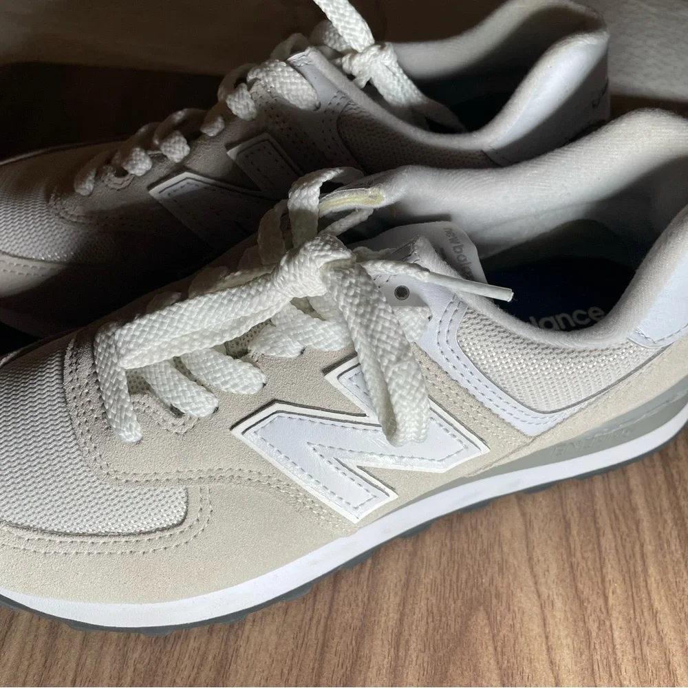 New Balance Beige and Gray Sneakers 8 - Picture 2 of 7